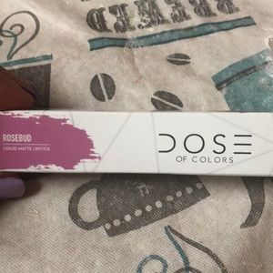 Dos of colors lipstick